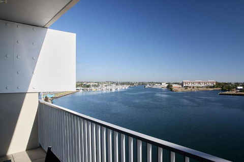 Portside On Honeysuckle - Geraldton Accommodation 1