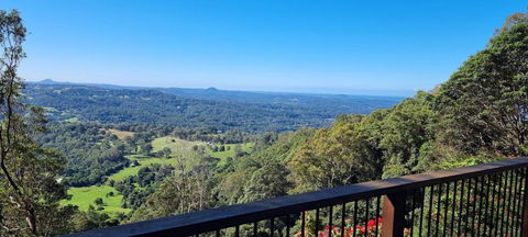 Potters Place Montville - Geraldton Accommodation 2