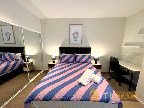 Pretty Penthouse - Close To ANU - Geraldton Accommodation 3