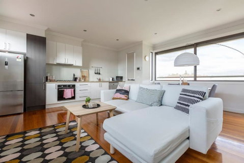 Primrose - Chic Mid-Century Style In Brunswick - Geraldton Accommodation 0