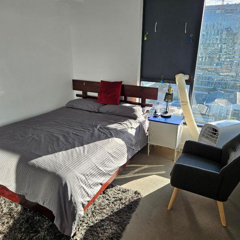 Private Bedroom & Bathroom In Shared Inner Brisbane Apartment - Geraldton Accommodation 3