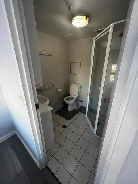 Private Room With Ensuite In The CBD - Geraldton Accommodation 3