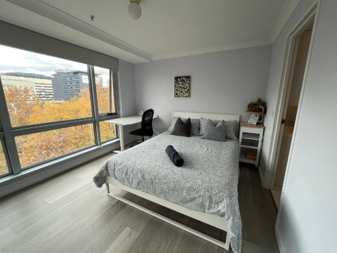 Private Room With Ensuite In The CBD - Geraldton Accommodation 1