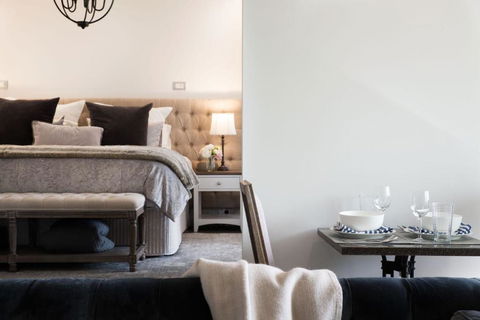 Provence Spa Villa 2 - Geraldton Accommodation 1
