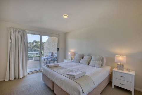 Quarterdeck Apartment - Geraldton Accommodation 2