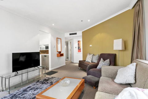 Quay West 2302 Self-Catering - Geraldton Accommodation 3