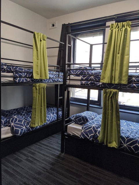 Queen Victoria Hostel - Geraldton Accommodation 2