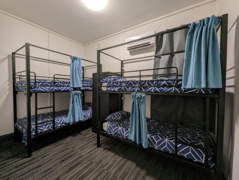 Queen Victoria Hostel - Geraldton Accommodation 1