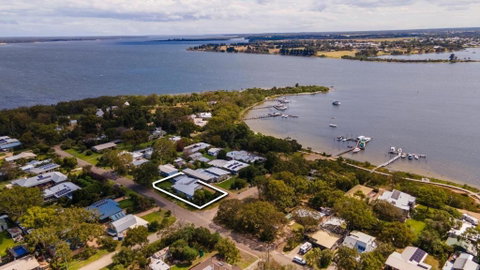 Raymond Island Retreat - Geraldton Accommodation 1