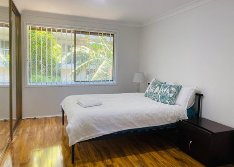 Quiet Family Townhouse In Wollongong CBD - Geraldton Accommodation 3