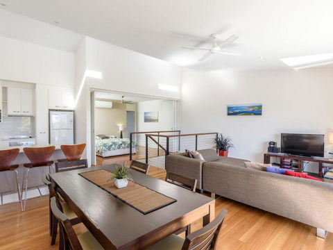 Rainbow Surf 4 - Geraldton Accommodation 3