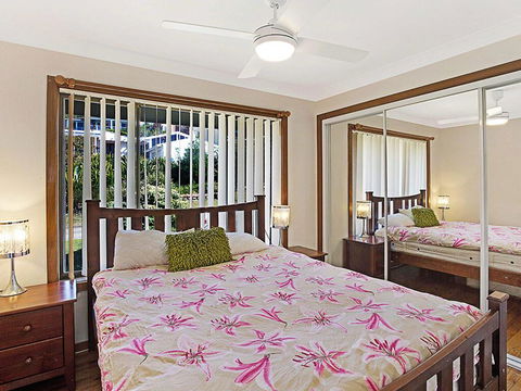 Away @ Nelson Bay, 29 Wollomi Ave - Incredible Water Views, Pet Friendly, WIFI & Aircon - Geraldton Accommodation 2