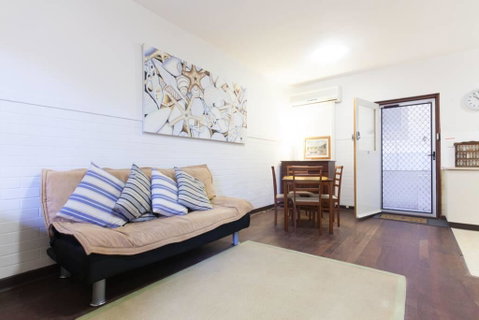 B3 Walk To UWA, Swan River On The Nedlands Border - Geraldton Accommodation 0