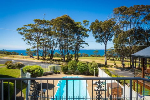 Ballingalla Apartments - By The Golf Course - Geraldton Accommodation 0