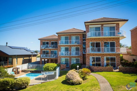 Ballingalla Apartments - By The Golf Course - Geraldton Accommodation 1