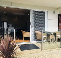 Balmoral Apartment Binalong Bay - Geraldton Accommodation