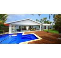 Balyarta 38 - 4 BDRM Canal Home with Pool - Geraldton Accommodation