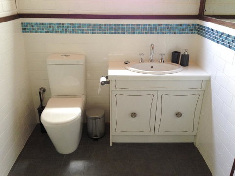 Base BnB - Geraldton Accommodation 3