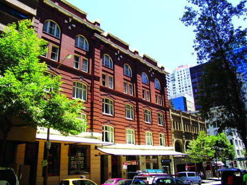 Base Sydney - Geraldton Accommodation 1