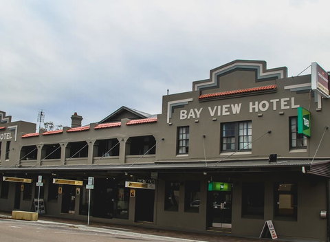Bayview Hotel - Batemans Bay - Geraldton Accommodation 0