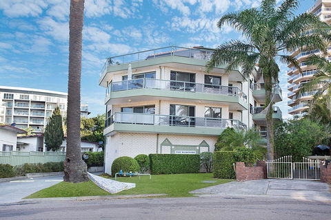 Bayview, Unit 6 - The Entrance, NSW - Geraldton Accommodation 0