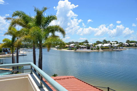 Bayz Maroochy Waters - Geraldton Accommodation 0
