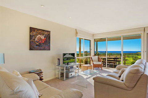 Beach Breakers Apartment - Stunning Views - Geraldton Accommodation 0