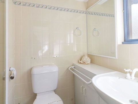 Beach Front Bliss - Geraldton Accommodation 2