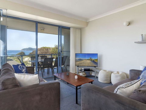 Beach Front Bliss - Geraldton Accommodation 0