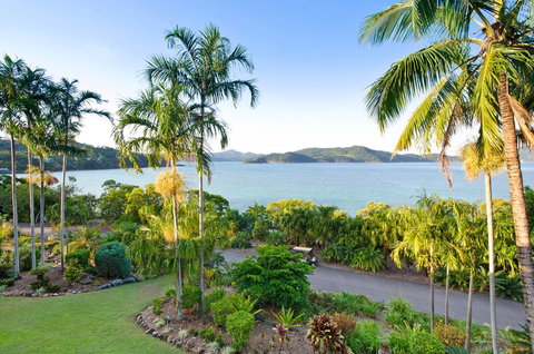 Beach Front Lagoon Lodge Apartments - Geraldton Accommodation 1