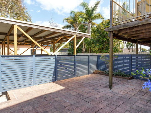 Beach Haven - Geraldton Accommodation 2