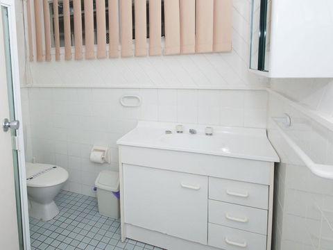 Beach Haven - Geraldton Accommodation 3