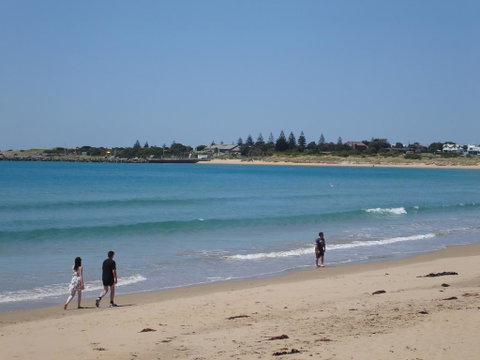 Beach Holiday Cottage - Geraldton Accommodation 1