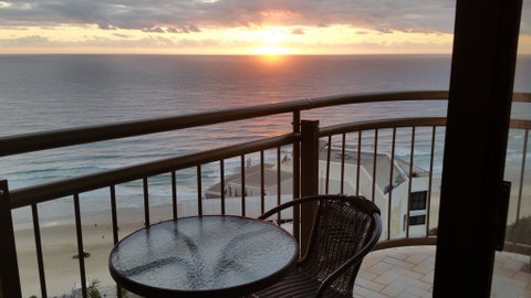 Beachcomber Resort - Official - Geraldton Accommodation 0