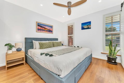 Redbrick Retreat - Generous Coastal Escape - Geraldton Accommodation 2