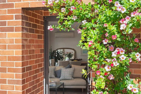 Reed Cottage - Geraldton Accommodation 0