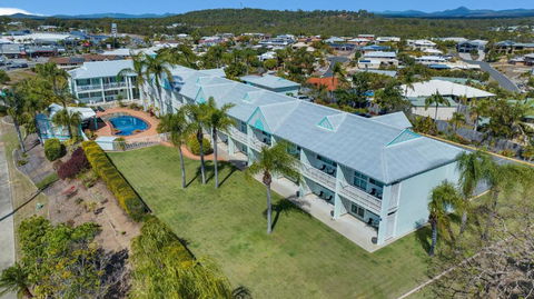 Reef Adventureland Motor Inn - Geraldton Accommodation 0