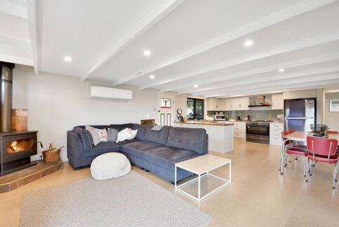 Relax At Goughs Bay - Geraldton Accommodation 2