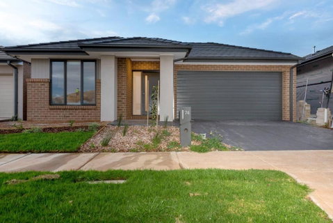 ResortStyle 4BR House With Parking - Geraldton Accommodation 1