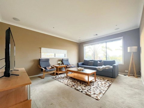 Retreat Andrew House - Geraldton Accommodation 0