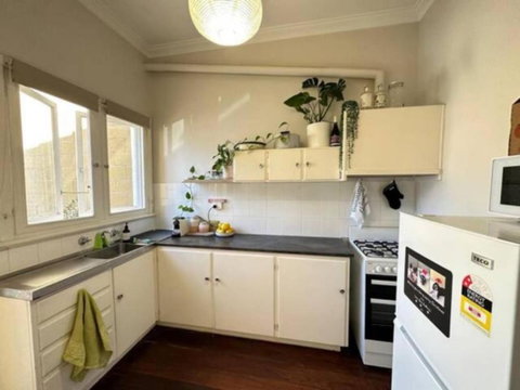 Retro Apt 6 Mins To Victoria Quay - Geraldton Accommodation 1
