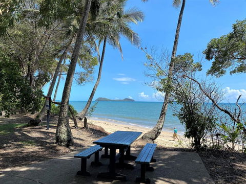 Ribbons Beachfront Apartments Clifton Beach - Geraldton Accommodation 3