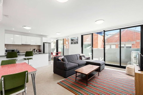 Right In The Centre Of Town - Geraldton Accommodation 0