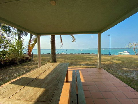Rio Vista - Burrum Heads - Riverfront - 2BR - Large Yard - Geraldton Accommodation 0