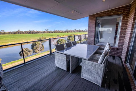 Riverside Haven - Geraldton Accommodation 0