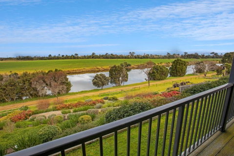 Riverside Haven - Geraldton Accommodation 3
