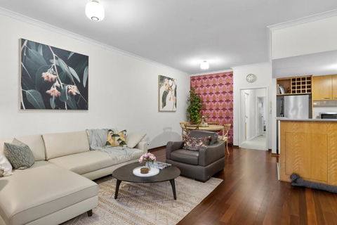 Riverside Panorama Suite Spectacular City Living - Geraldton Accommodation 0