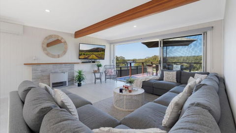 Riverside Retreat, Coolangatta, Near Seven Mile Beach - Geraldton Accommodation 1