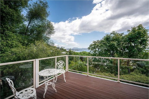 Riveting House With Incredible Water-view At SandyBay - Geraldton Accommodation 1