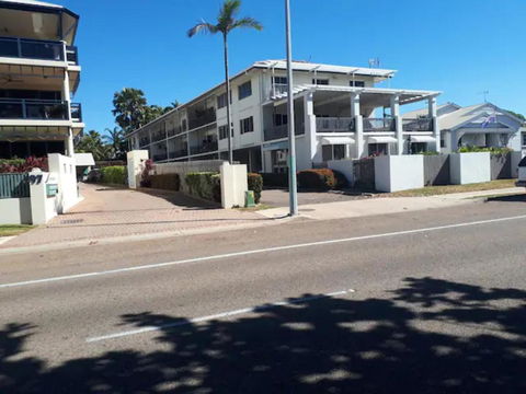 Residential Two-bedroom Unit On The Strand, Self-check In, Wi-fi - Geraldton Accommodation 3